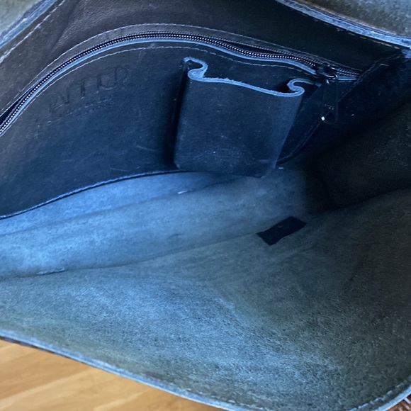 VILLAGE TANNERY New York BLACK HANDMADE SHOULDER BAG - Picture 8 of 9